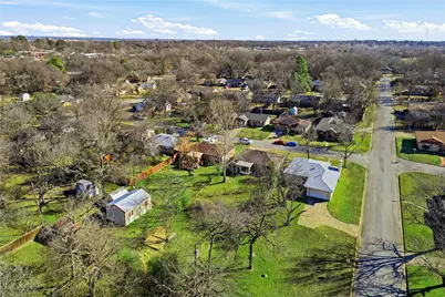 105 N Wood Avenue, Denison, TX 75020 - Photo 36