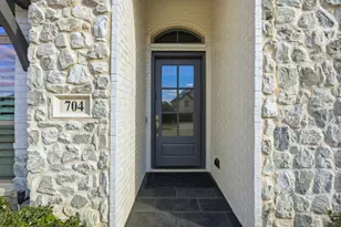 704 Pony Foot Dr, Little Elm, TX 75068 - Photo 2