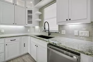 517 Highview Ct, Godley, TX 76044 - Photo 14