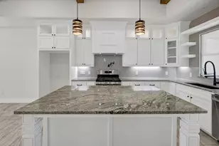 517 Highview Ct, Godley, TX 76044 - Photo 32