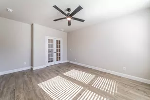 1049 Snowy Owl Dr, Alvarado, TX 76009 - Photo 10