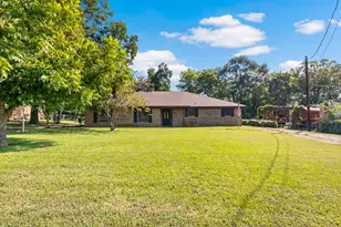 231 Quitman St, Pittsburg, TX 75686 - Photo 1