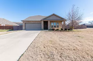 6811 Gamecock Ct, Greenville, TX 75402 - Photo 4