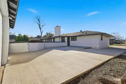 6207 Royal Lane, Dallas, TX 75230 - Photo 24