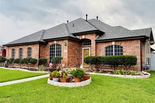 4213 Forestedge Dr, Grand Prairie, TX 75052 - Photo 1