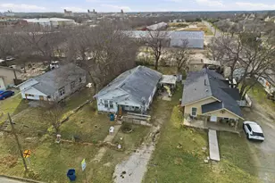 514 N Lee Ave, Sherman, TX 75090 - Photo 16