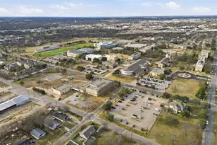 514 N Lee Ave, Sherman, TX 75090 - Photo 10