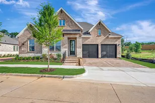 2155 Spotted Fawn Dr, Arlington, TX 76005 - Photo 1