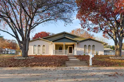 100 Linden Lane, Hewitt, TX 76643 - Photo 1