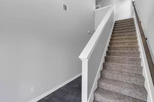 576 Highview Ct, Godley, TX 76044 - Photo 4