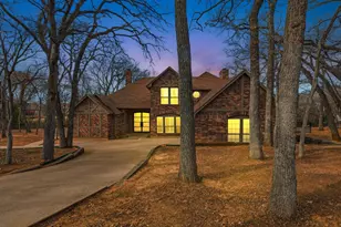 420 Longfellow Dr, Highland Village, TX 75077 - Photo 2