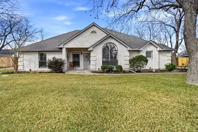 7611 Ravenswood Road, Granbury, TX 76049 - Photo 1