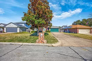 721 Windridge Ln, Burleson, TX 76028 - Photo 34