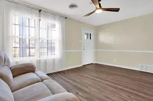 162 N Imperial Dr, Denison, TX 75020 - Photo 4