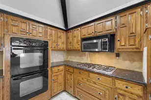 6018 Raleigh Dr, Garland, TX 75044 - Photo 8