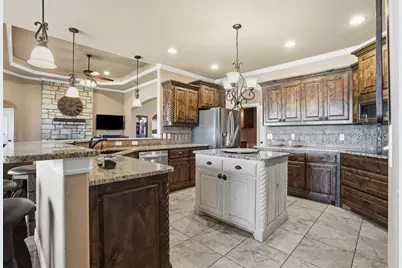 162 Ellis Spring Drive, Weatherford, TX 76085 - Photo 12