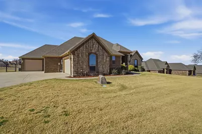 162 Ellis Spring Drive, Weatherford, TX 76085 - Photo 2