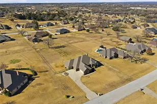 162 Ellis Spring Dr, Weatherford, TX 76085 - Photo 36