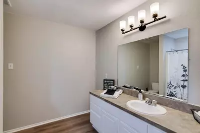 3325 Avenue L, Fort Worth, TX 76105 - Photo 20