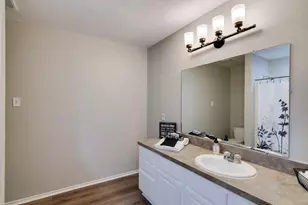 3325 Avenue L, Fort Worth, TX 76105 - Photo 20