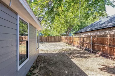 3325 Avenue L, Fort Worth, TX 76105 - Photo 22