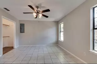 3325 Avenue L, Fort Worth, TX 76105 - Photo 16