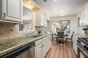 723 Kindred Ln, Richardson, TX 75080 - Photo 10