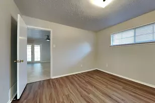 8324 Lullwater Dr, Dallas, TX 75218 - Photo 12