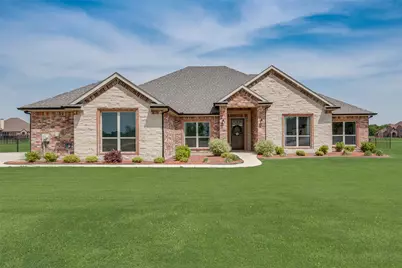 1044 Encino Court, Wills Point, TX 75169 - Photo 2