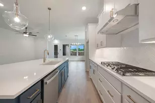 2085 Emerald Grove Dr, Arlington, TX 76005 - Photo 14