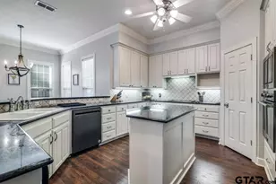 1624 Meadowlark Ln, Lindale, TX 75771 - Photo 12