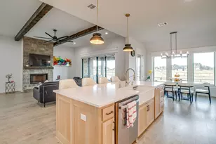 460 Royal Santana Run, Weatherford, TX 76087 - Photo 14