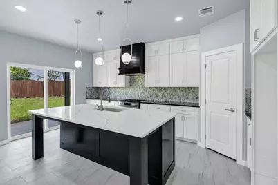 588 Highview Court, Godley, TX 76044 - Photo 12