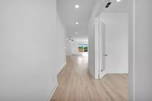 2079 Emerald Grove Ln, Arlington, TX 76005 - Photo 6