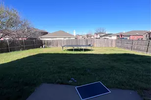 512 Magdalen Ave, Crowley, TX 76036 - Photo 16