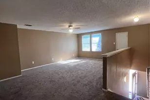 512 Magdalen Ave, Crowley, TX 76036 - Photo 10