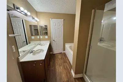 512 Magdalen Avenue, Crowley, TX 76036 - Photo 6