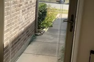 5620 Talons Crest Cir, Fort Worth, TX 76179 - Photo 2