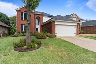 611 Lake Bridge Dr, Lake Dallas, TX 75065 - Photo 1