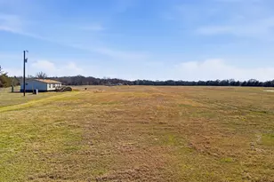 980 Co Rd 2605, Bonham, TX 75418 - Photo 36