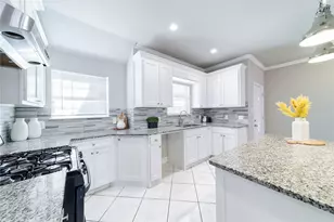 14001 Cimarron Dr, Balch Springs, TX 75180 - Photo 10