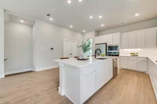 8120 Hastings Dr, Dallas, TX 75231 - Photo 16