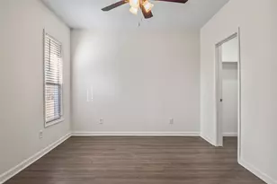 442 W McCart St, Krum, TX 76249 - Photo 16