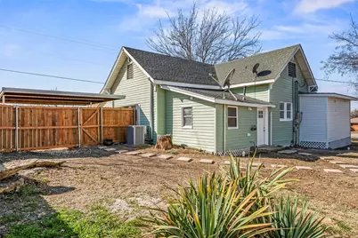 442 W McCart Street, Krum, TX 76249 - Photo 38