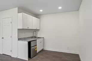 442 W McCart St, Krum, TX 76249 - Photo 32