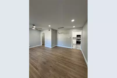 922 W Inwood Drive, Arlington, TX 76013 - Photo 8