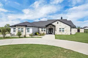 12012 Bella Vino Dr, Fort Worth, TX 76126 - Photo 2