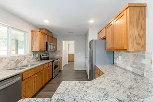 320 Sunrise, Lampasas, TX 76550 - Photo 10