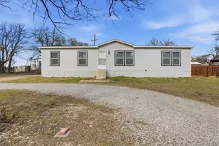 350 Co Rd 4905, Trenton, TX 75490 - Photo 1