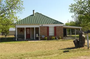 565 Main St, Lawn, TX 79530 - Photo 2